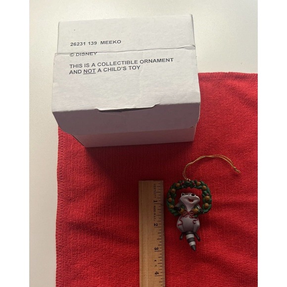 Vintage Disney Christmas‎ Magic Ornament Meeko #139 with Box - Picture 1 of 3